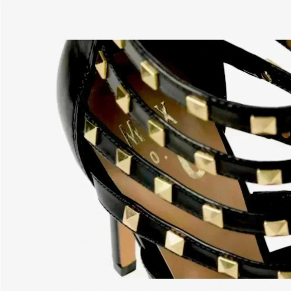 Mix No. 6 Black Danela Pump - Picture 8 of 9